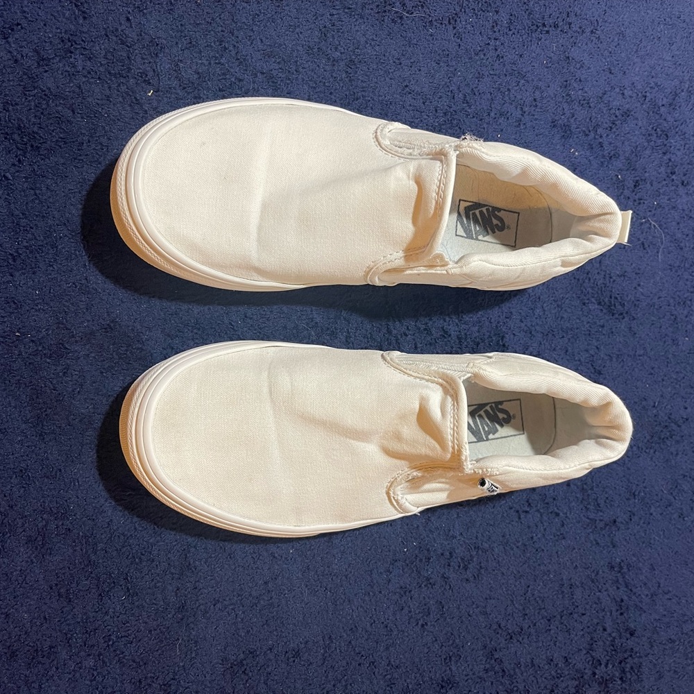 White Van slip ons! Youth size 4 1/2. Good condition.